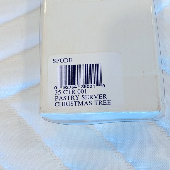 Spode Christmas Tree Pastry Server - Picture 2 of 4